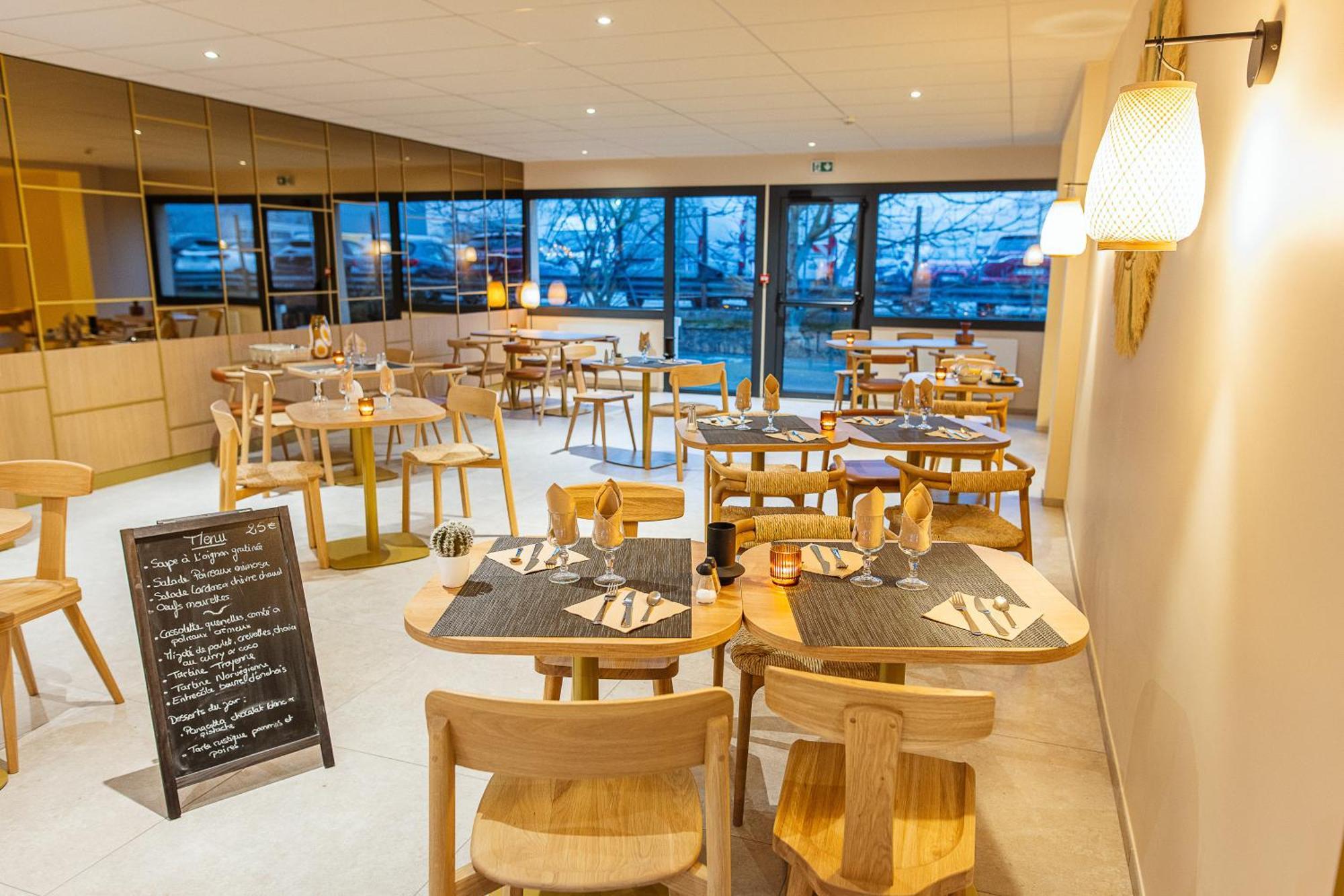 Hotel Bhoma Troyes La Chapelle-Saint-Luc Екстер'єр фото